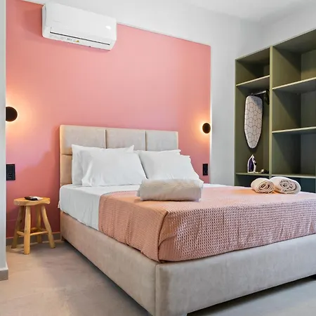 Robin's Aparthotel 4*