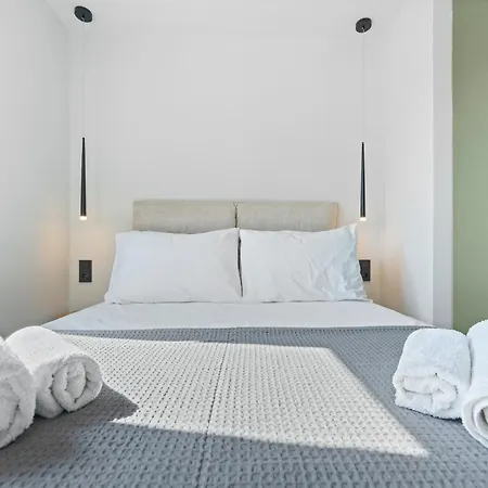 Robin's Aparthotel 4*