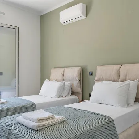 Robin's Hotel apartamentowy Apolpaina