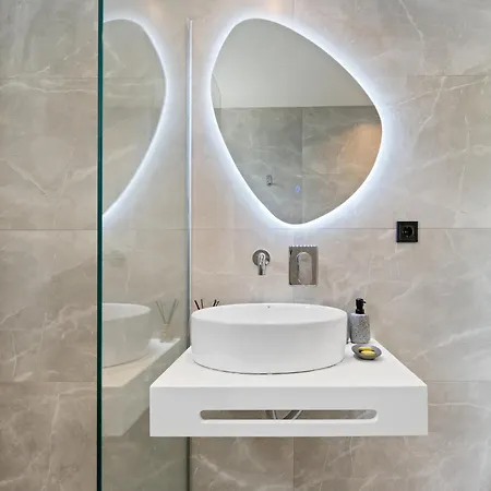 Robin's Απόλπαινα