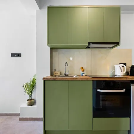 Robin's 4* Απόλπαινα